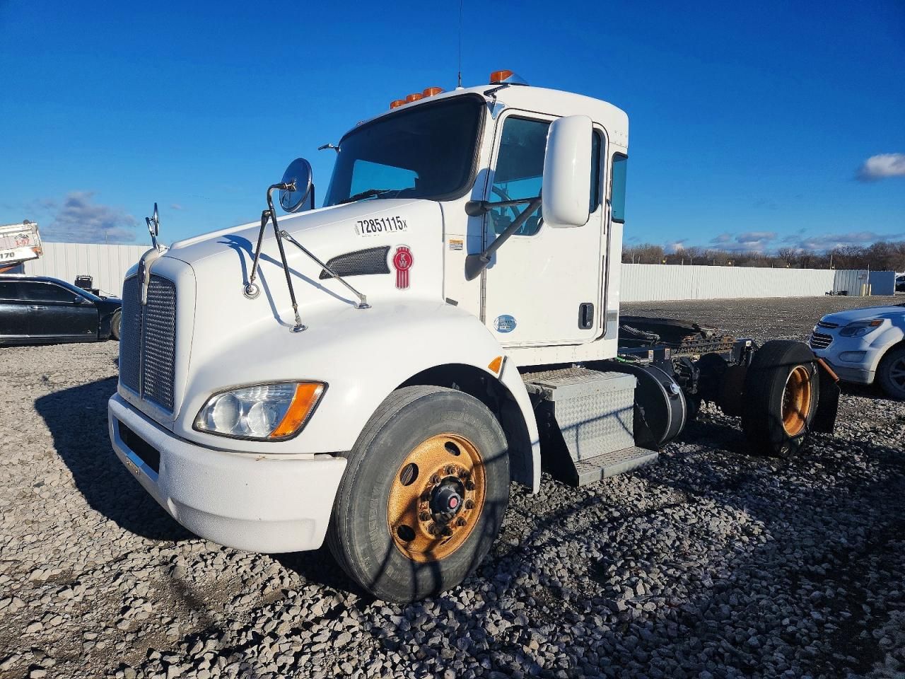 2017 Kenworth T370 Semi Truck