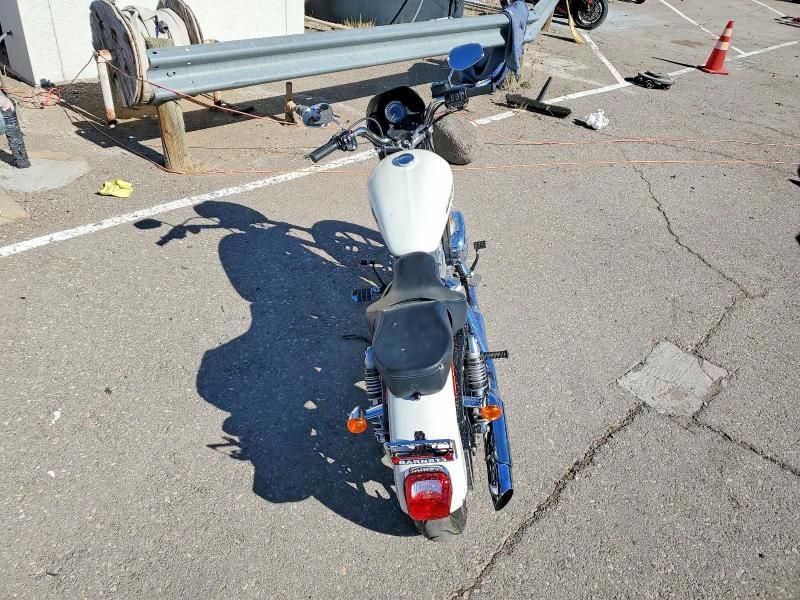 2018 Harley-Davidson XL883 Superlow