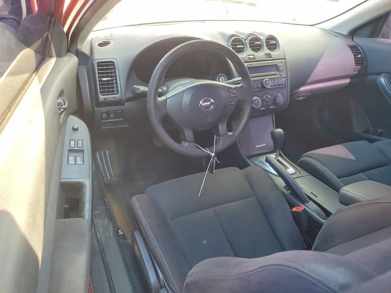 2013 Niss Altima s
