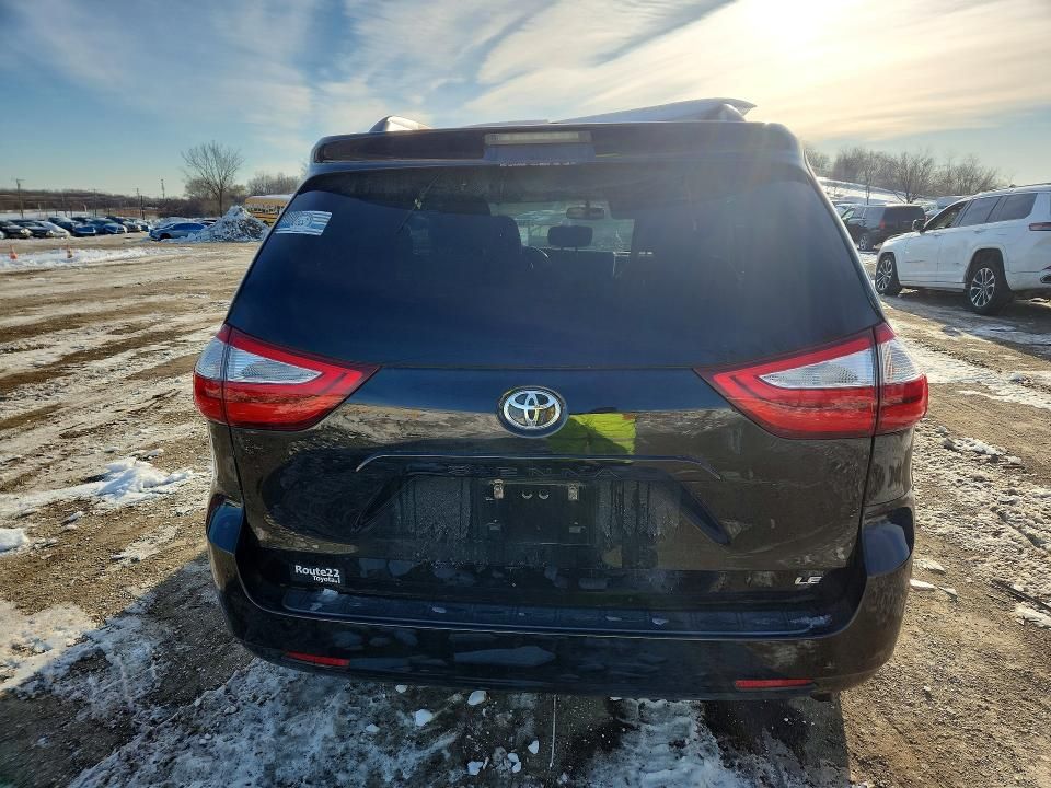 2017 Toyota Sienna le