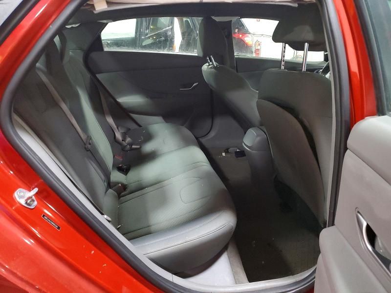 2021 Hyundai Elantra se