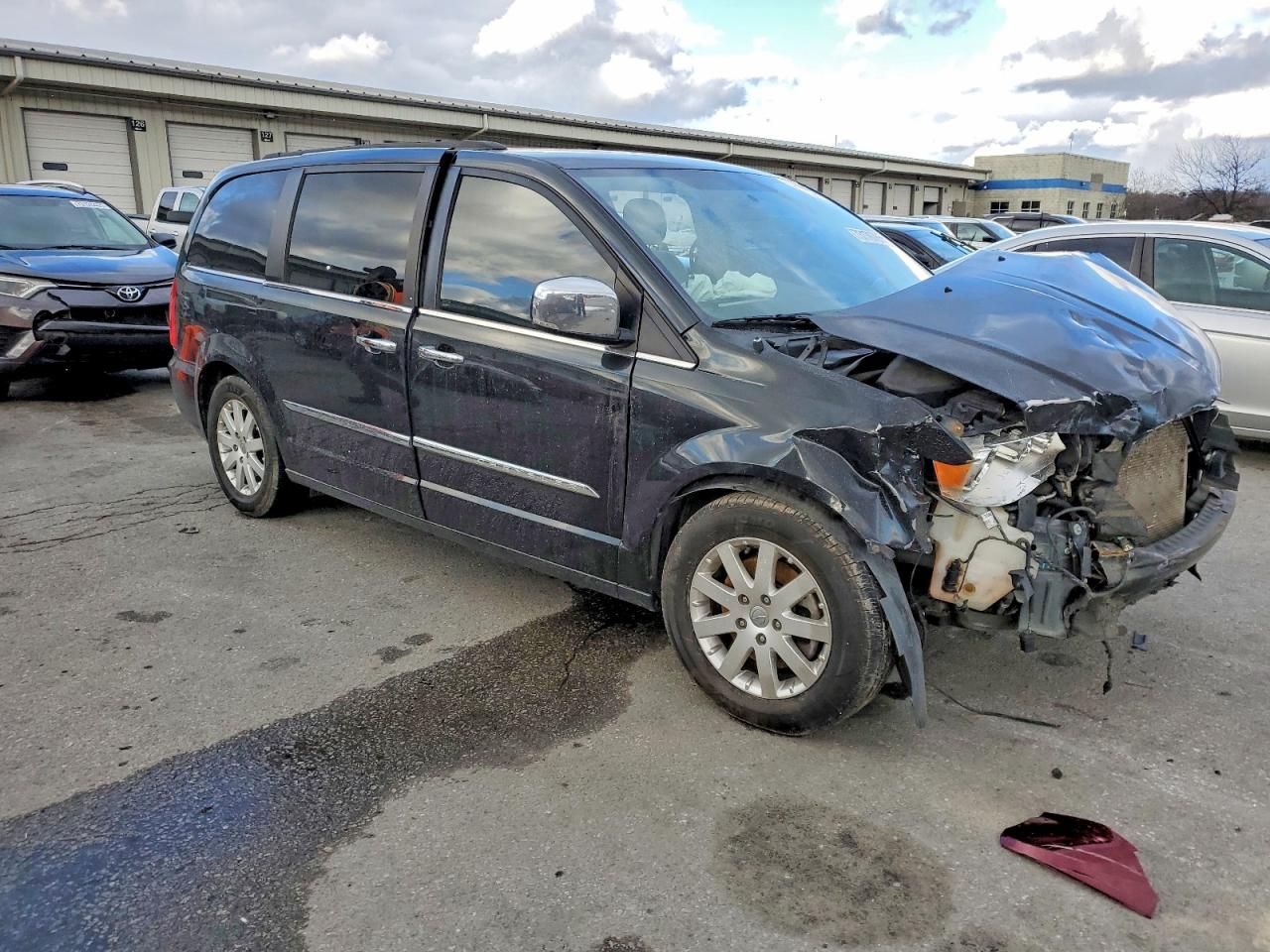 2012 Chrysler Town & Country Touring l