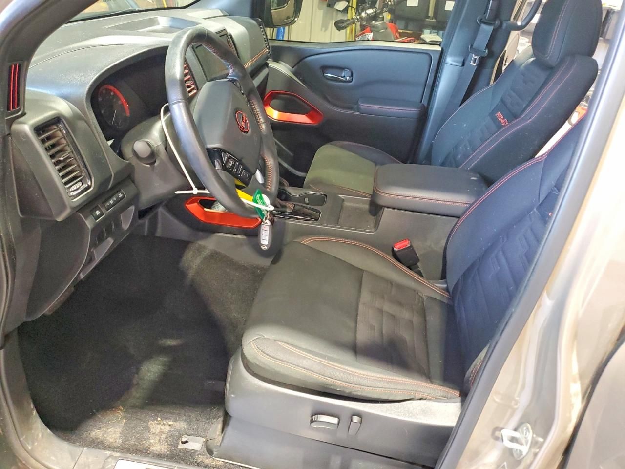 2023 Nissan Frontier s