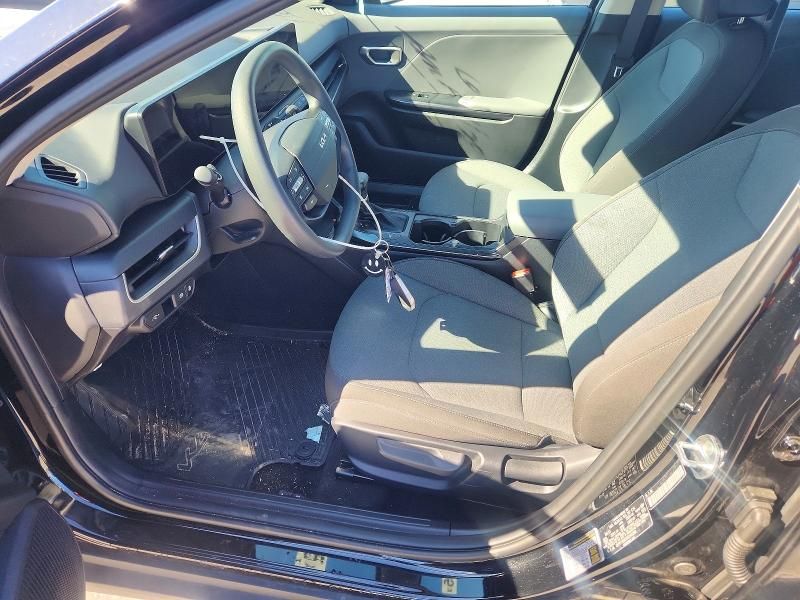 2025 KIA K4 lx