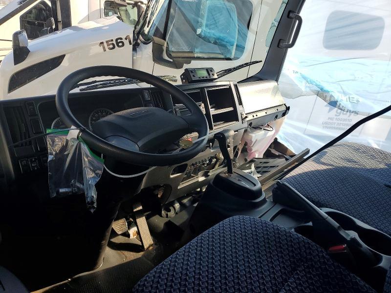 2023 Isuzu NRR Refrigerated BOX Truck