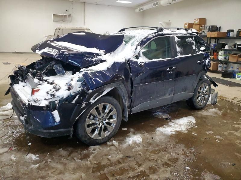 2025 Toyota Rav4 xle Premium