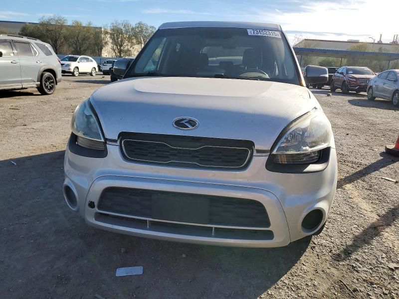 2013 KIA Soul +