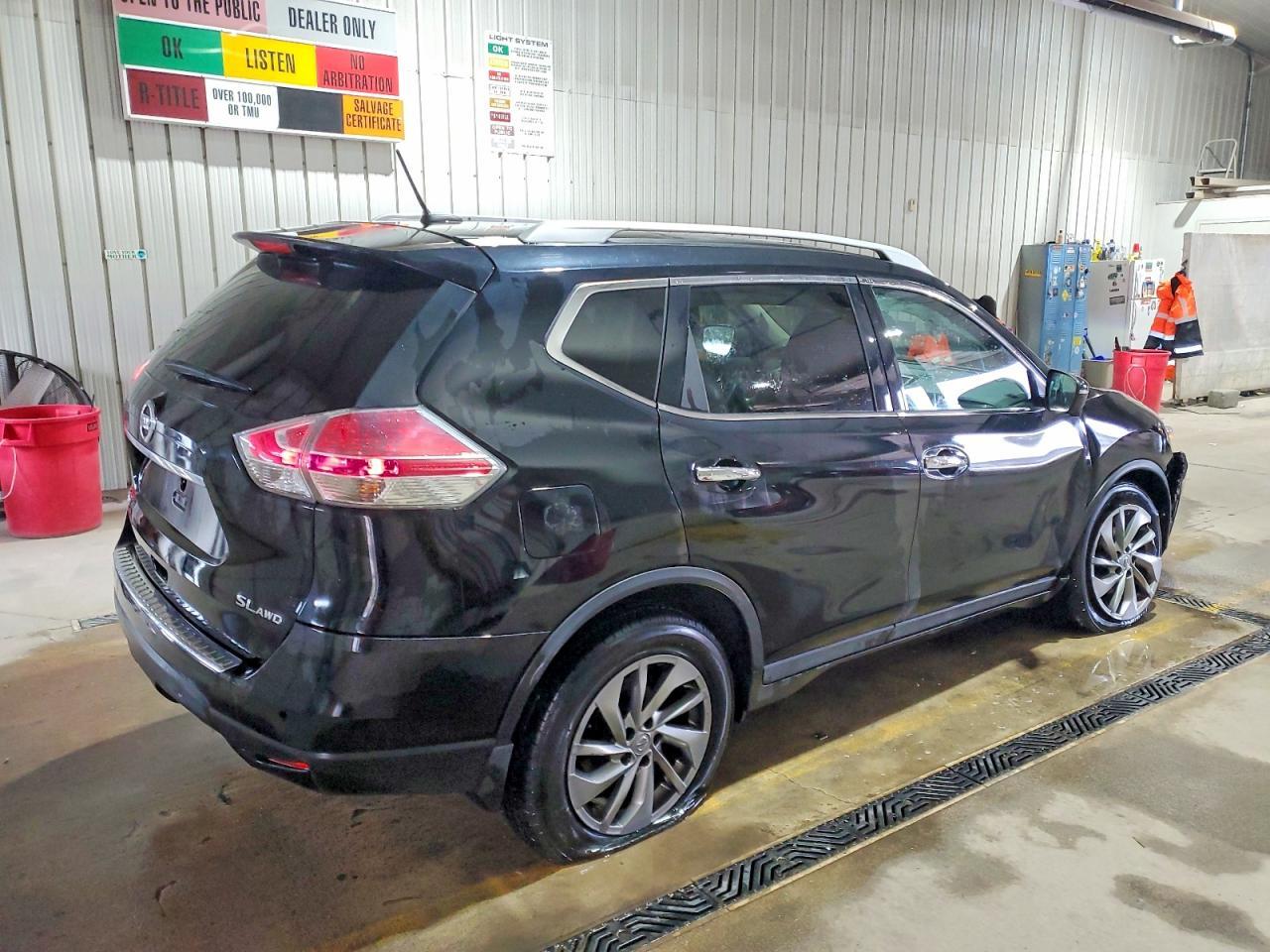 2015 Niss Rogue s