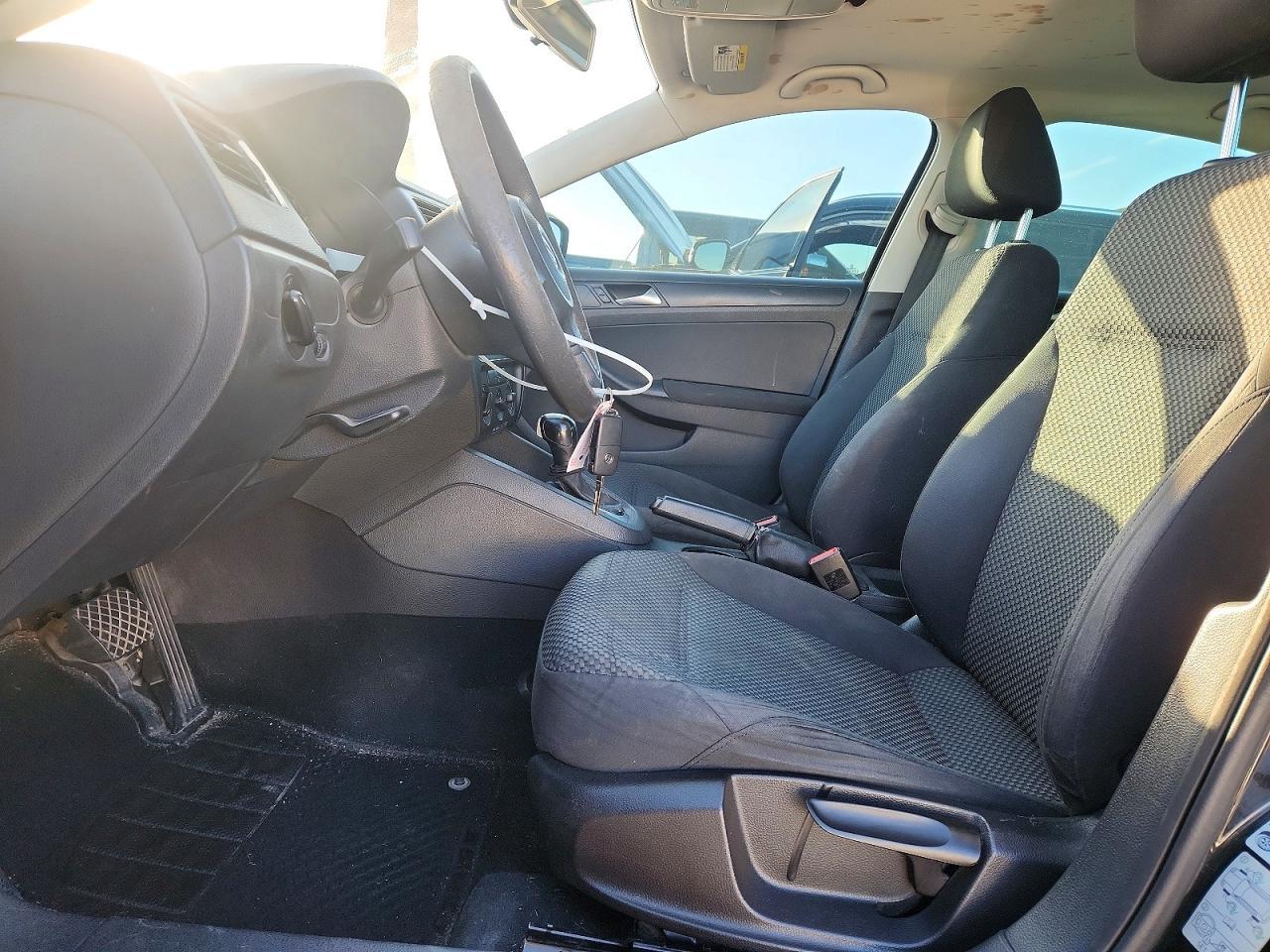 2011 Volkswagen Jetta Base
