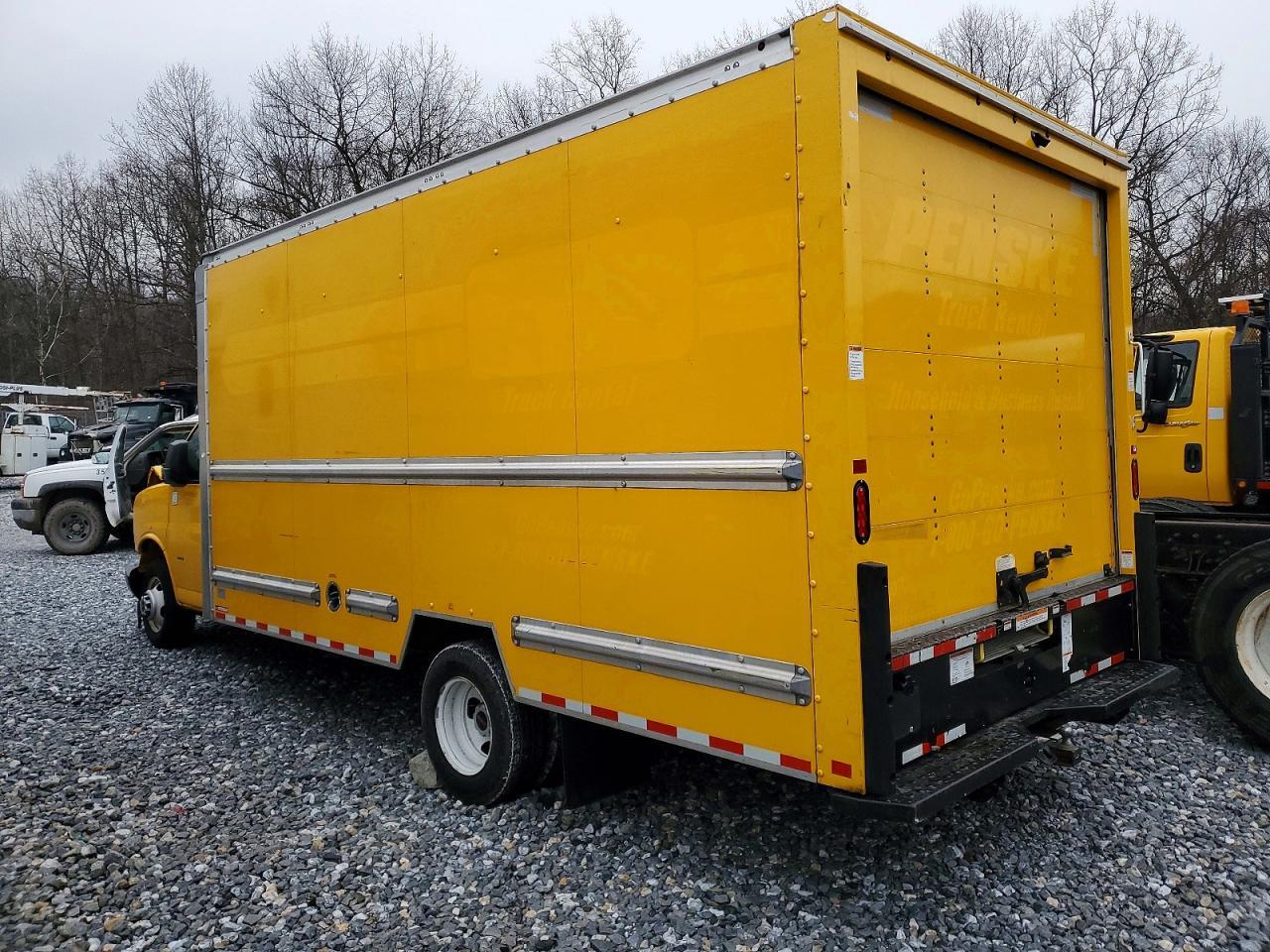 2022 GMC Savana Cutaway G3500