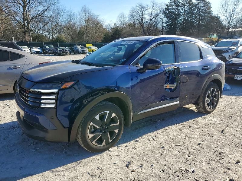 2025 Nissan Kicks sr