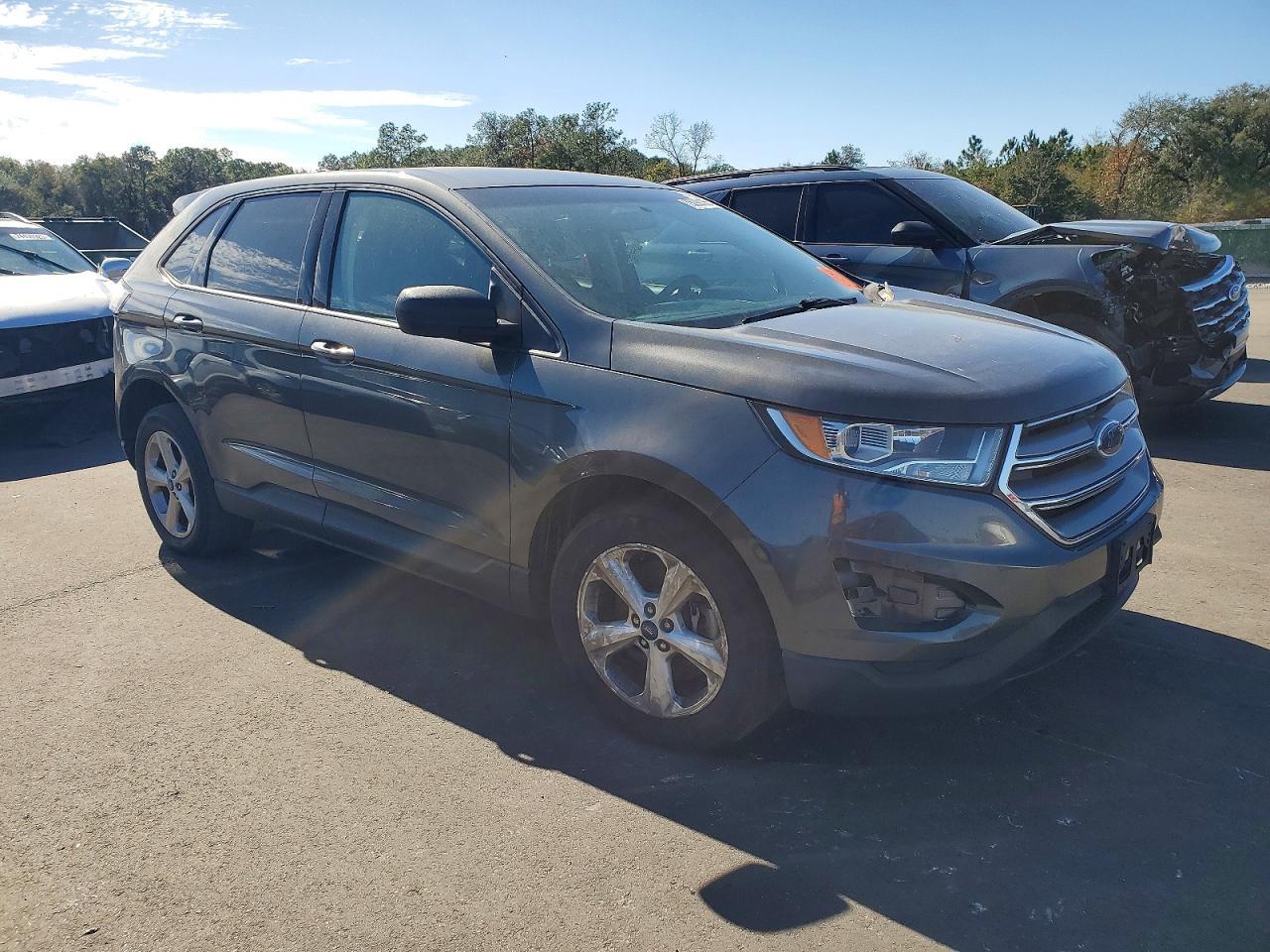 2015 Ford Edge se