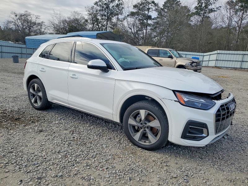 2022 Audi Q5 Premium Plus 40