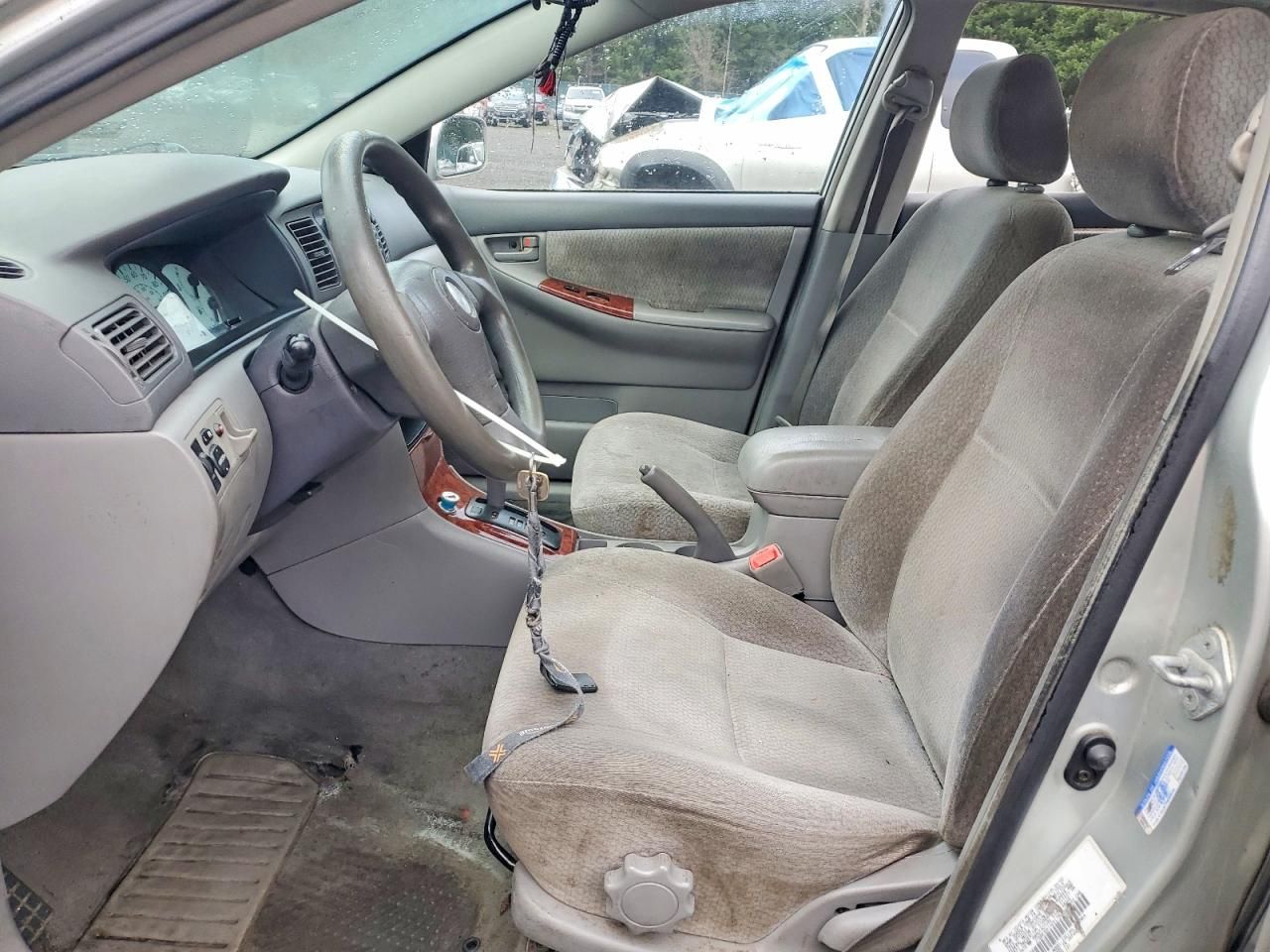 2004 Toyota Corolla ce