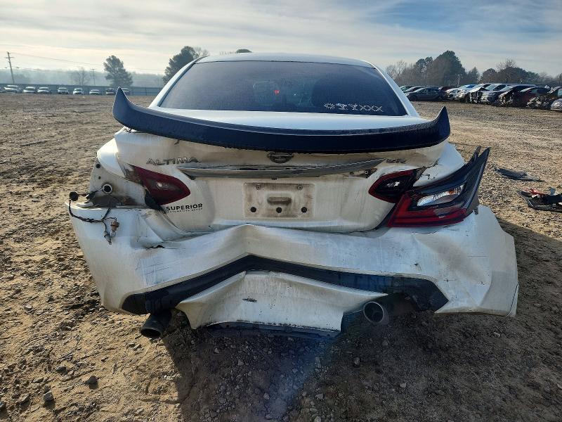 2017 Niss Altima