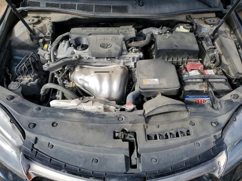 2016 Toyota Camry le