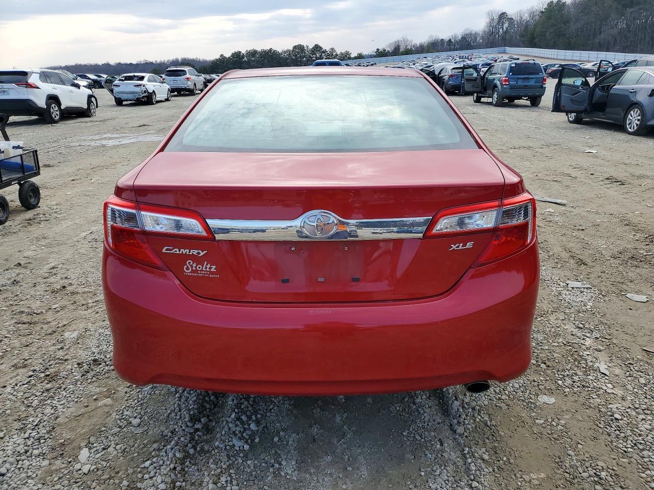 2013 Toyota Camry l