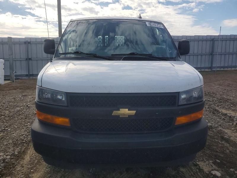 2021 Chevrolet Express G2500
