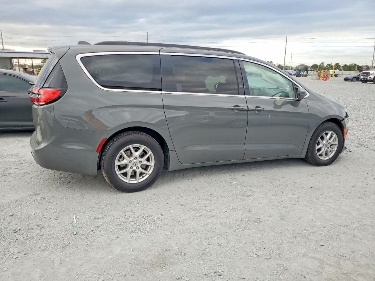 2022 Chrysler Pacifica Touring l