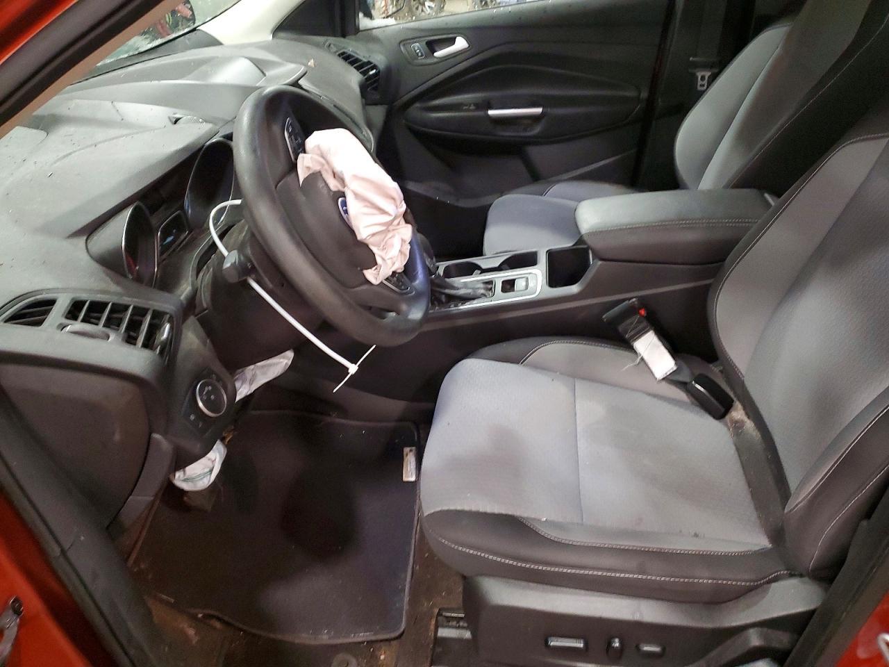 2019 Ford Escape se