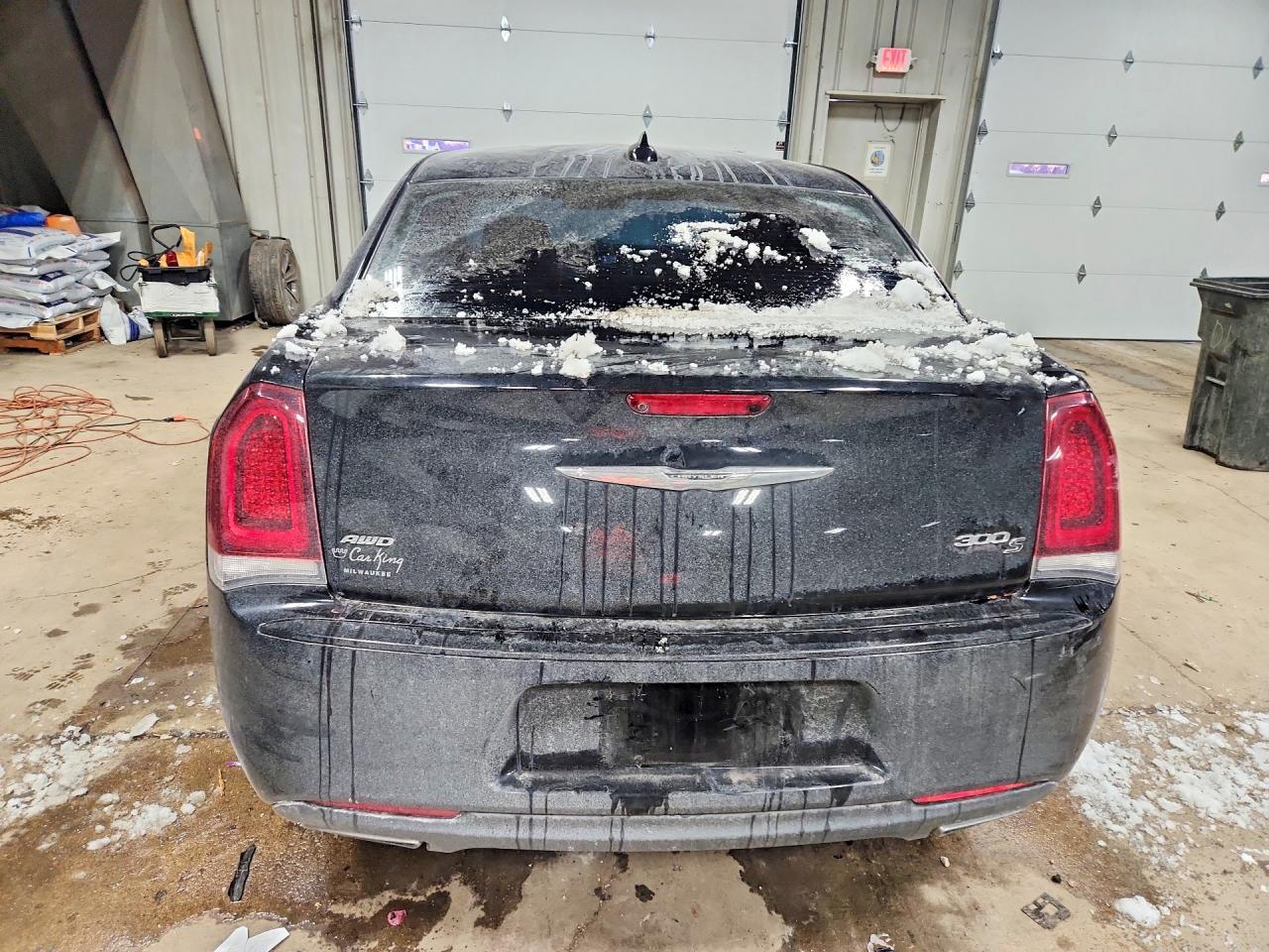 2016 Chrysler 300 s