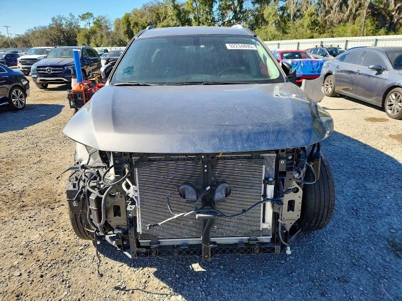 2020 Nissan Pathfinder Platinum