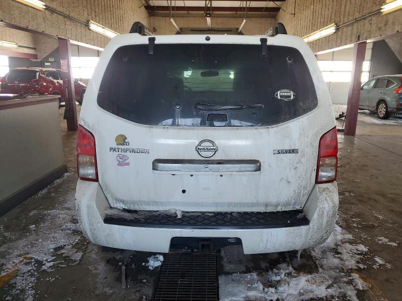 2011 Nissan Pathfinder s