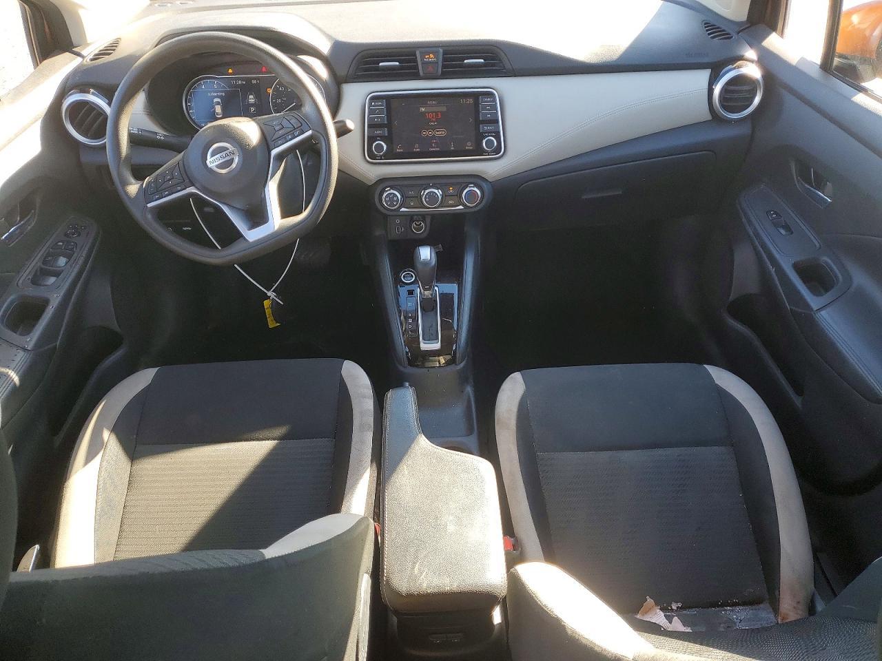 2020 Nissan Versa sv