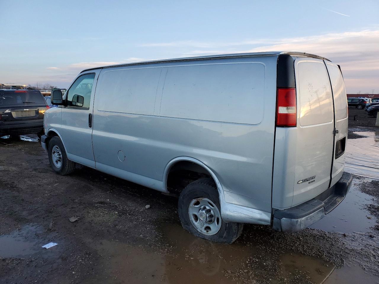 2013 Chevrolet Express G2500