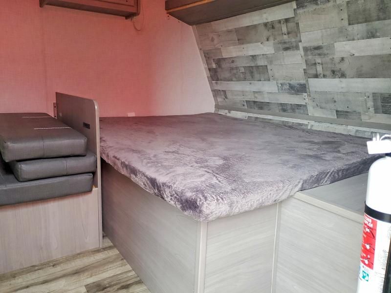 2023 Coleman Lantern lt