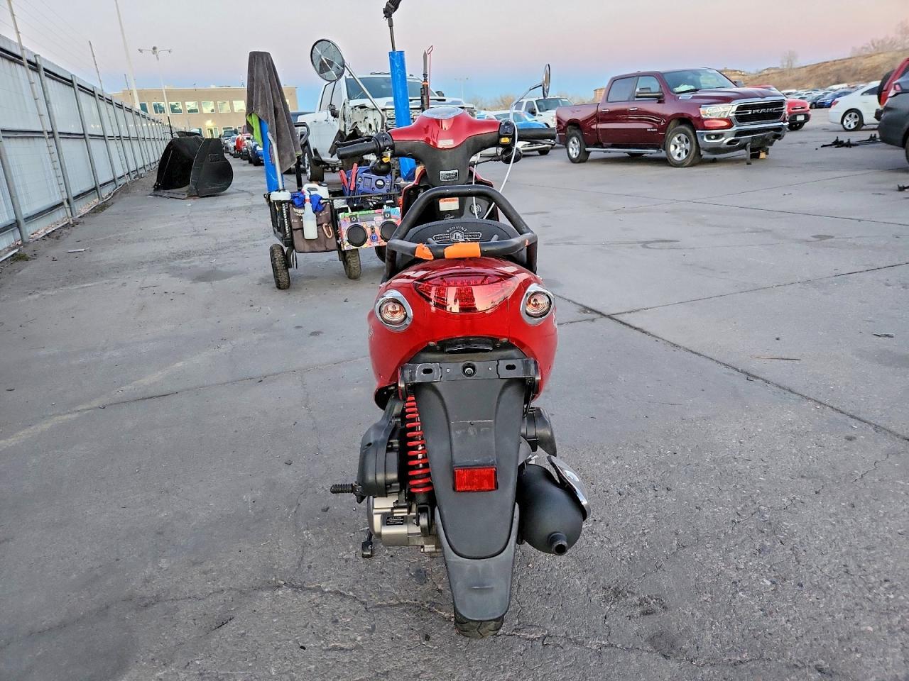 2009 Genuine Scooter Co. Buddy 125