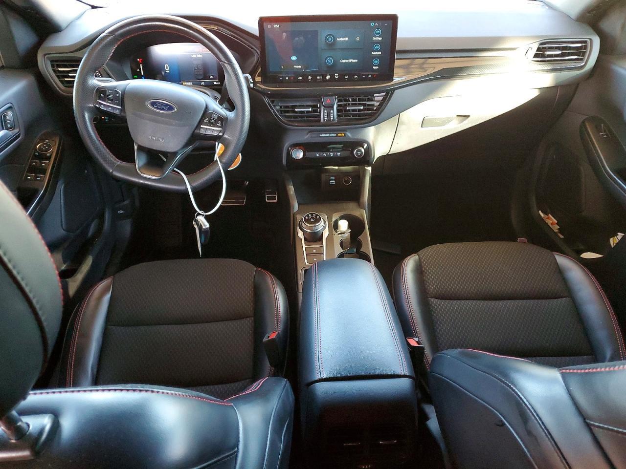 2023 Ford Escape st Line