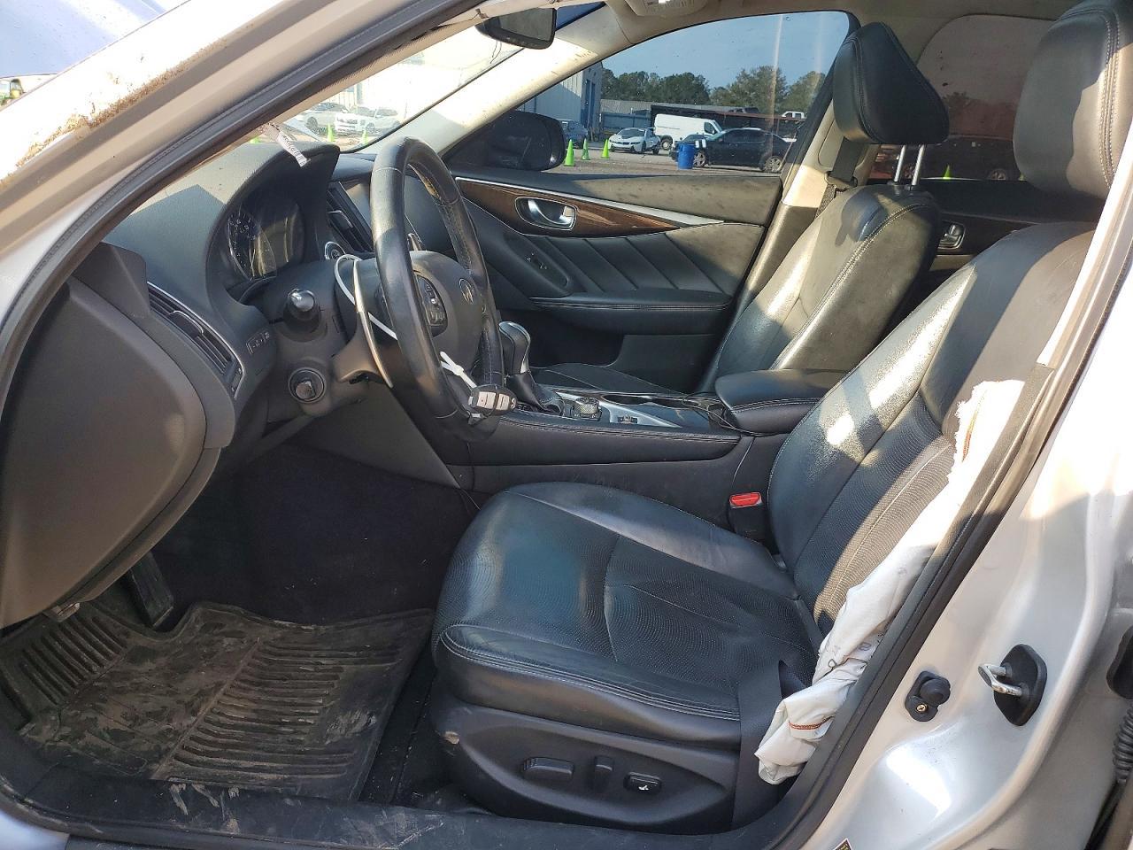 2015 Infiniti Q50 Base