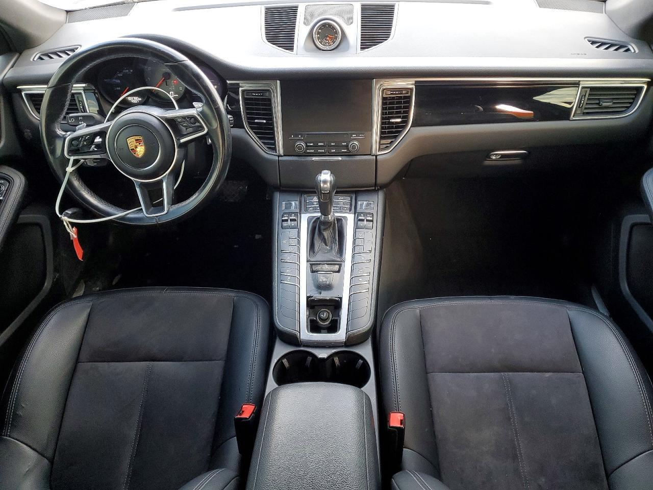 2018 Porsche Macan s