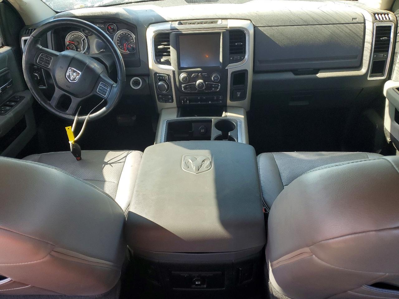 2014 Dodge RAM 1500 SLT