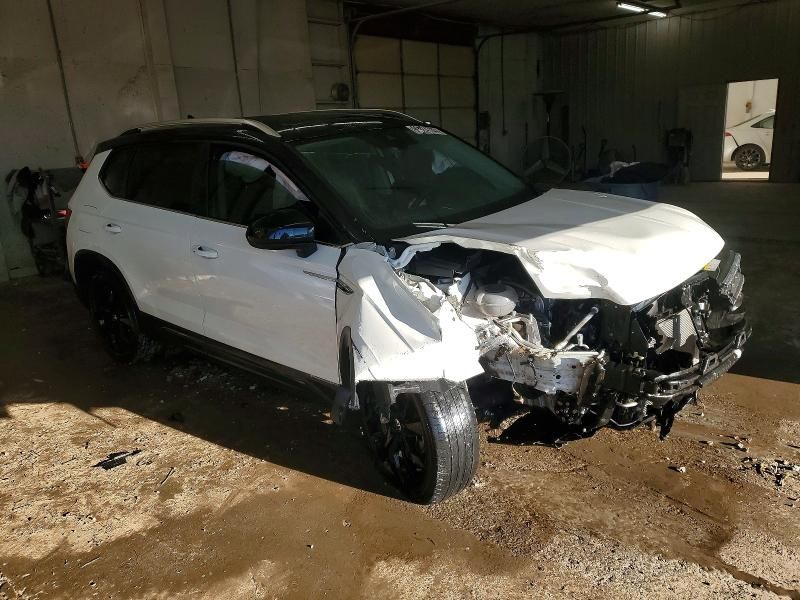 2023 Volkswagen Taos se