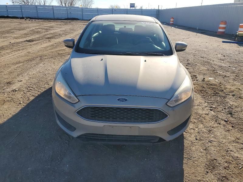 2016 Ford Focus se