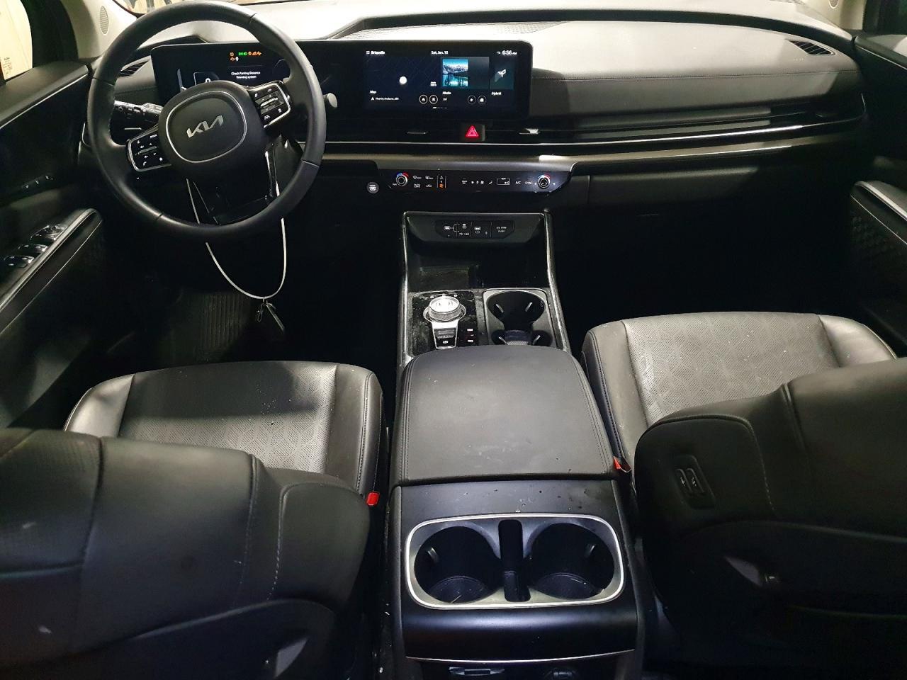 2025 KIA Carnival sx