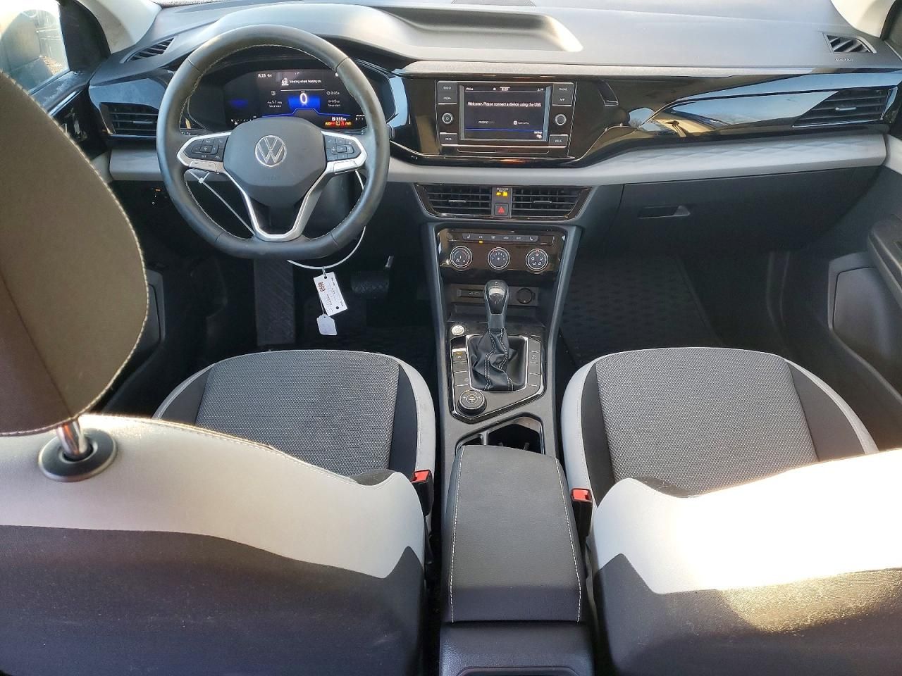 2024 Volkswagen Taos s