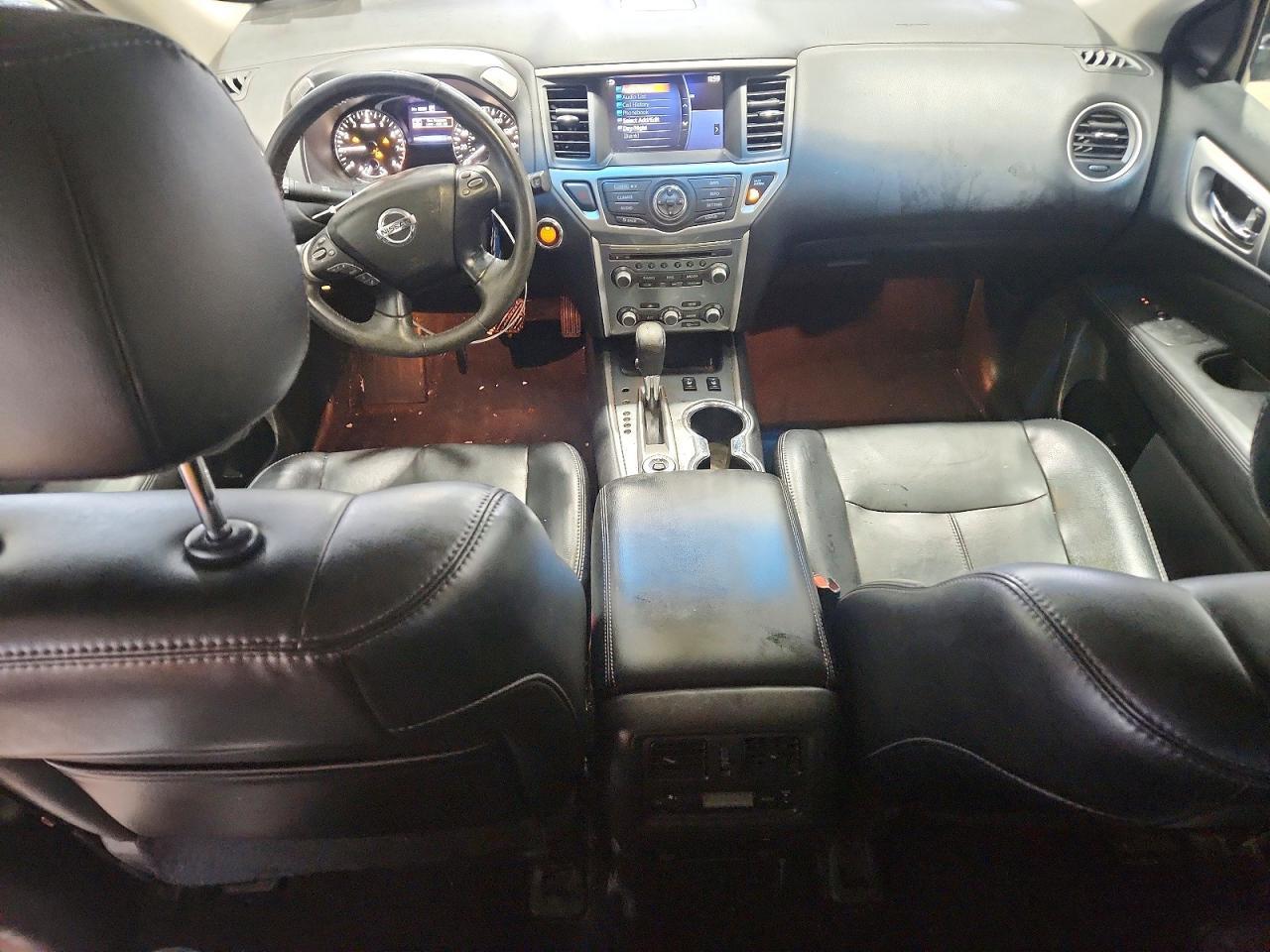 2017 Nissan Pathfinder s