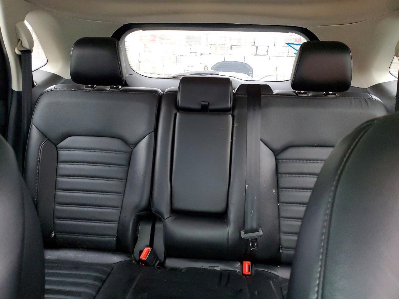 2018 Ford Edge sel