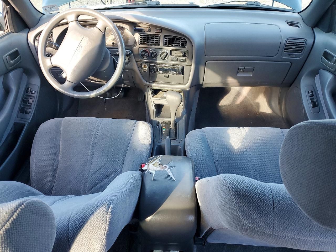 1996 Toyota Camry le