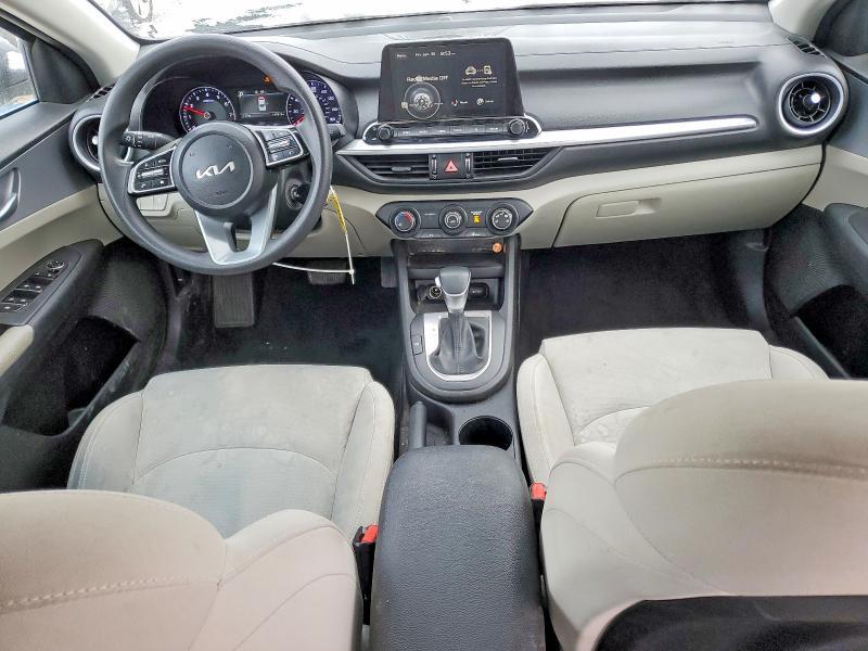2023 KIA Forte lxs