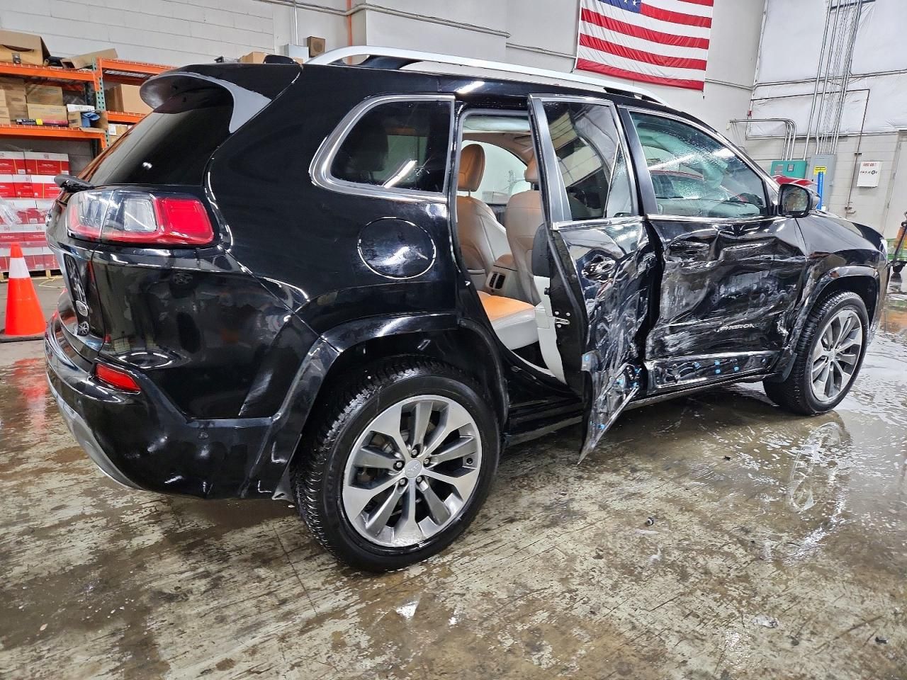2019 Jeep Cherokee Overland