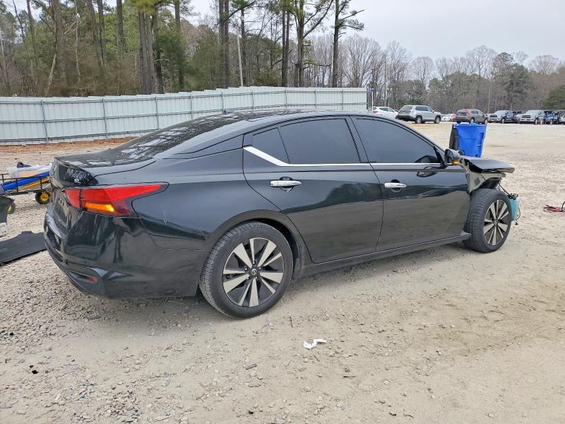 2019 Nissan Altima sl