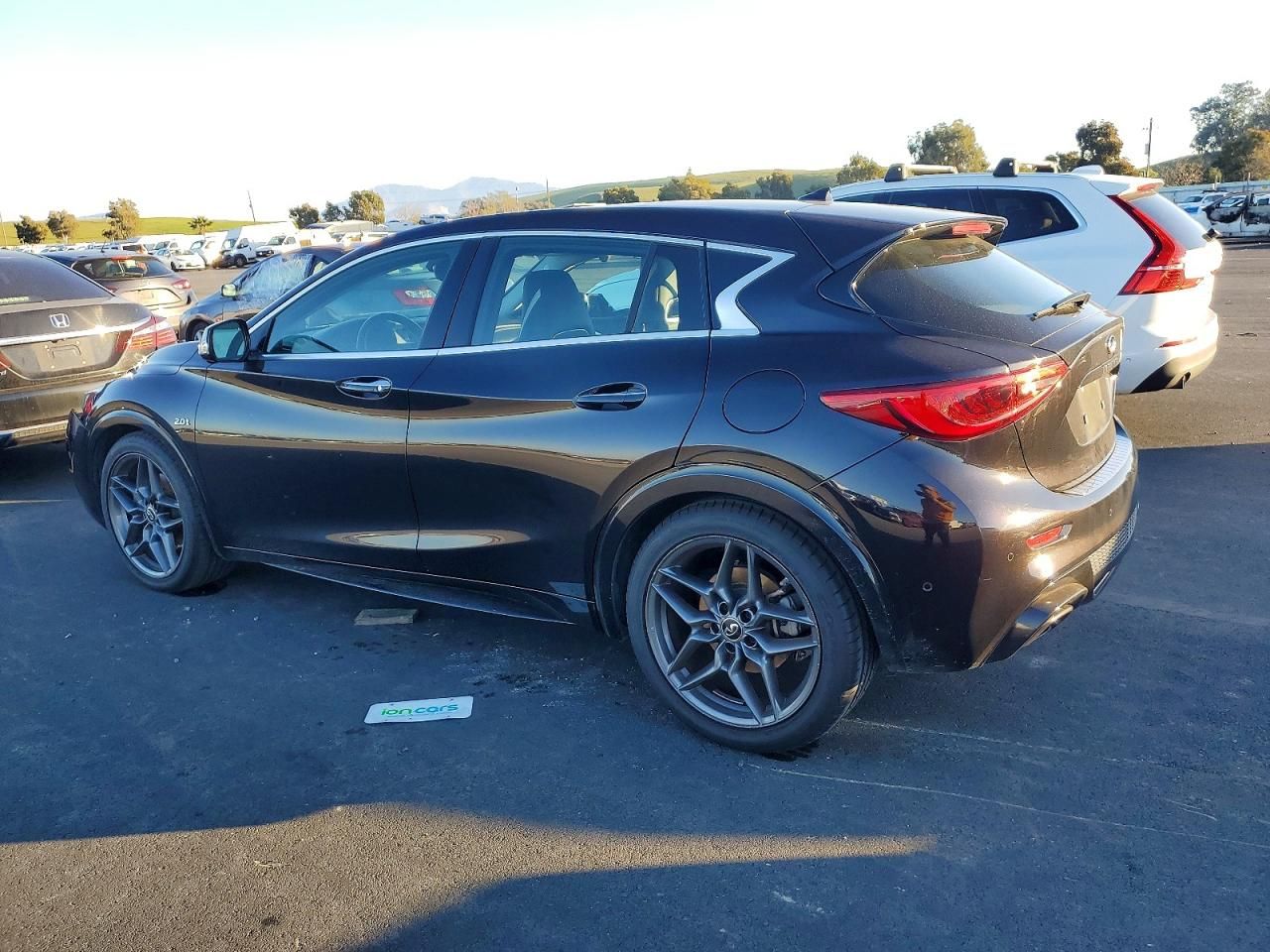 2018 Infiniti Qx30 Base
