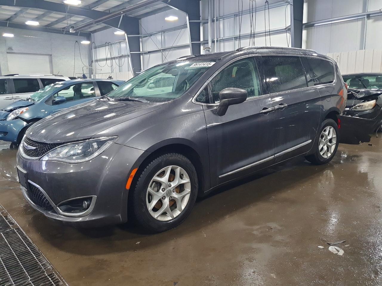 2020 Chrysler Pacifica Touring l Plus