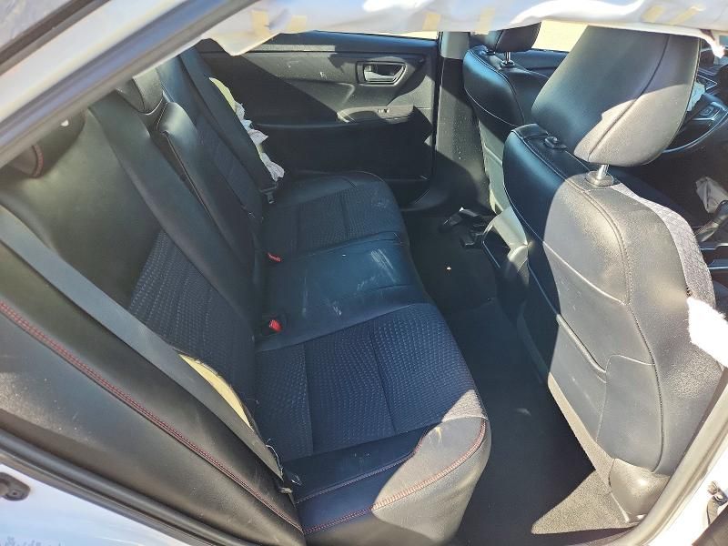 2015 Toyota Camry le