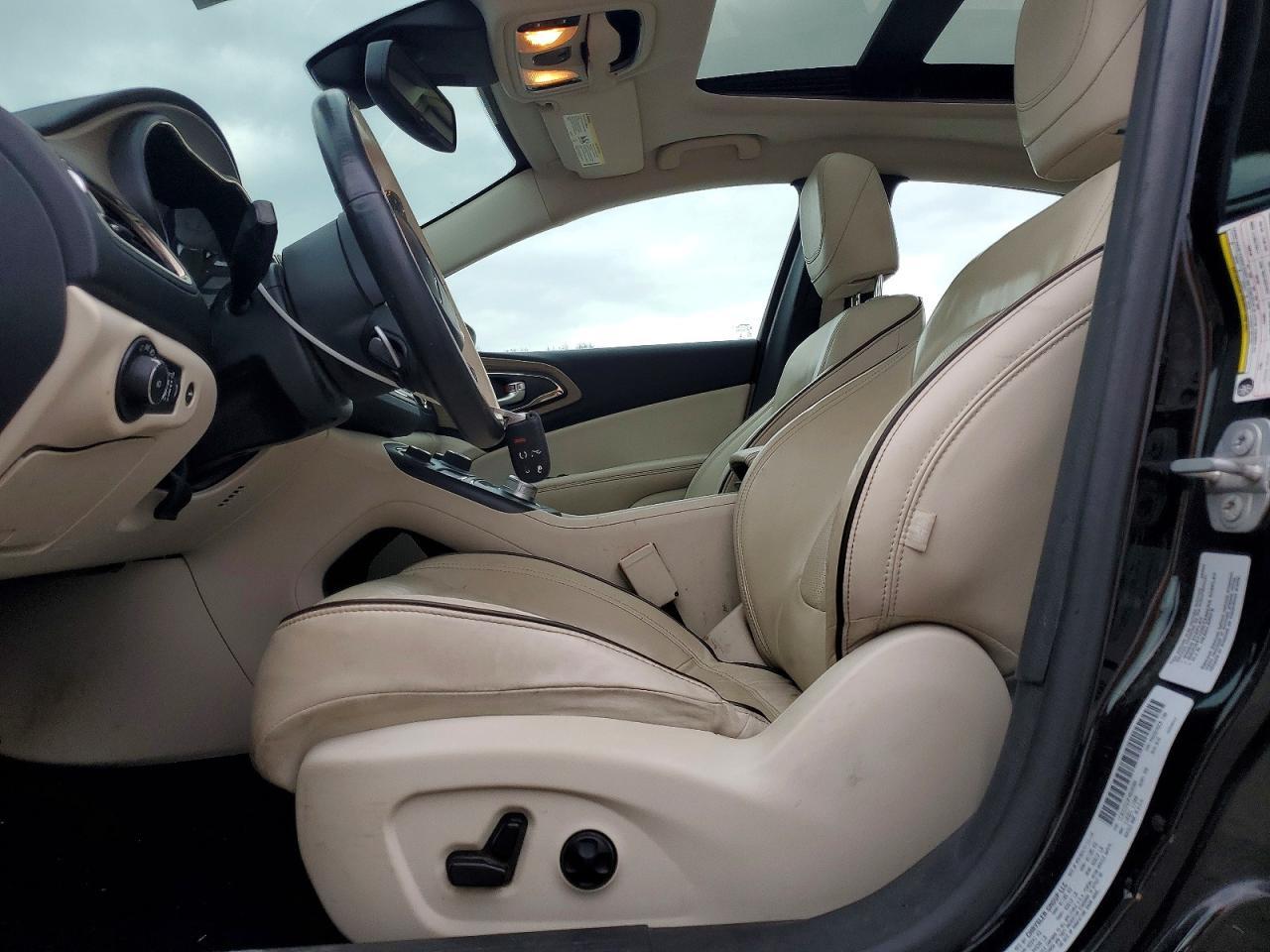 2015 Chrysler 200 c