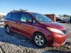 2013 Toyota Sienna le 8-passenger